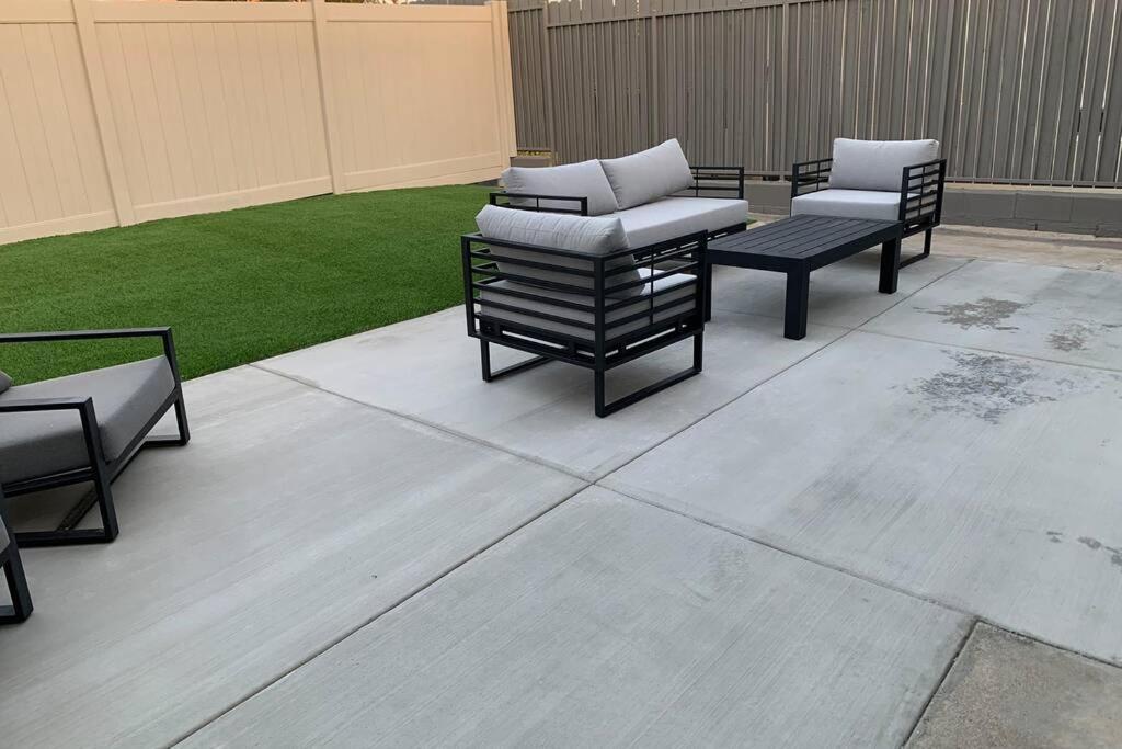 City Center Villa - Pool, Patio & Close To Beach! Huntington Beach Bagian luar foto